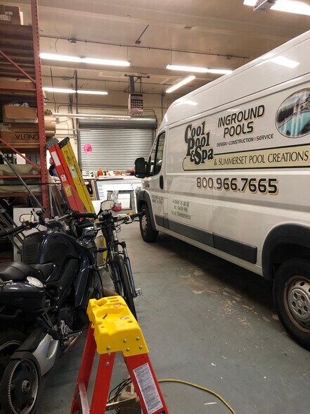 More Photos Of 194 Greenwood Ave, Midland Park Manufacturing For Lease
