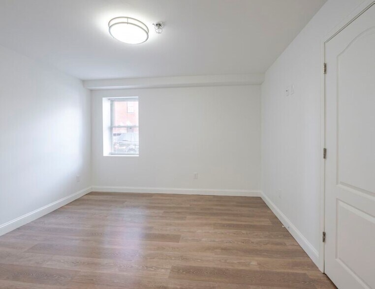 More Photos Of 160 Main St, New Britain Apartments For Sale