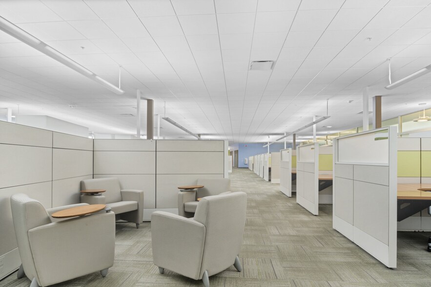 More Photos Of 4551 Great America Pky, Santa Clara Research And Development For Lease