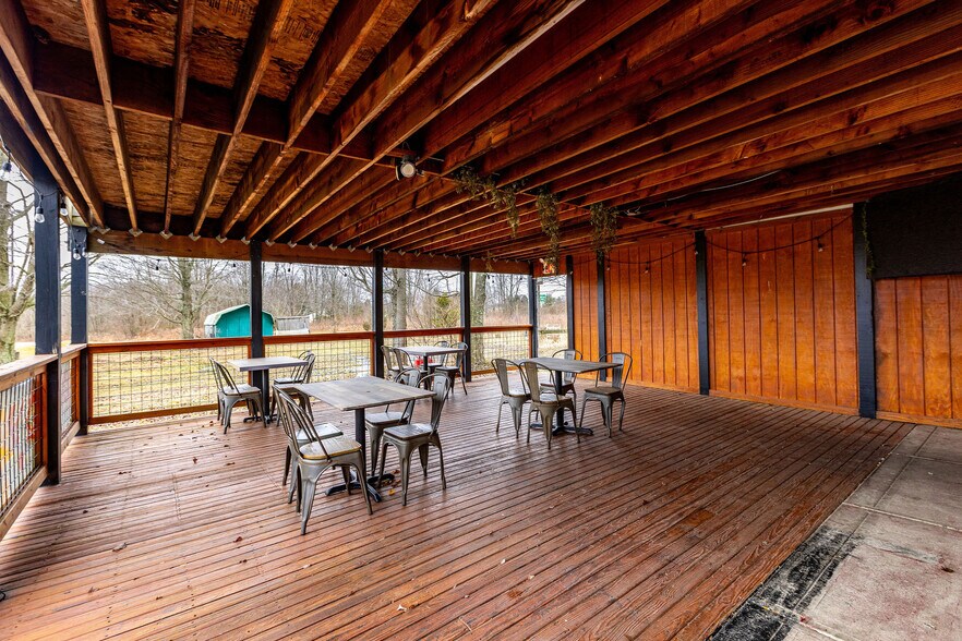 More Photos Of 2235 Bauer Rd, Batavia Unknown For Lease