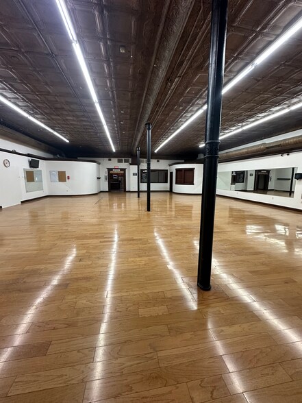 More Photos Of 309 N Main St, Kingfisher Freestanding For Lease