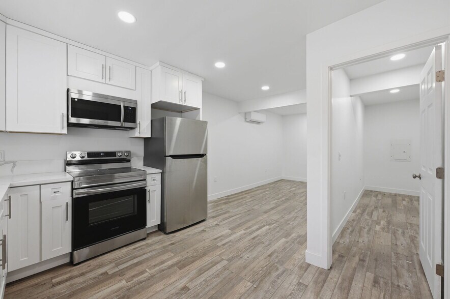 More Photos Of 2005 Highland Ave, National City Apartments For Sale