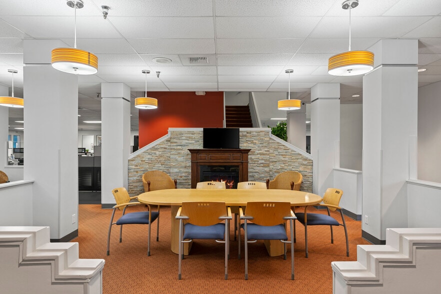 More Photos Of 1314 Auburn Way N, Auburn Health Club For Lease