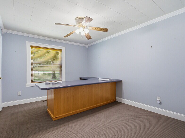 More Photos Of 1063 Louisville Hwy, Goodlettsville Flex For Sale