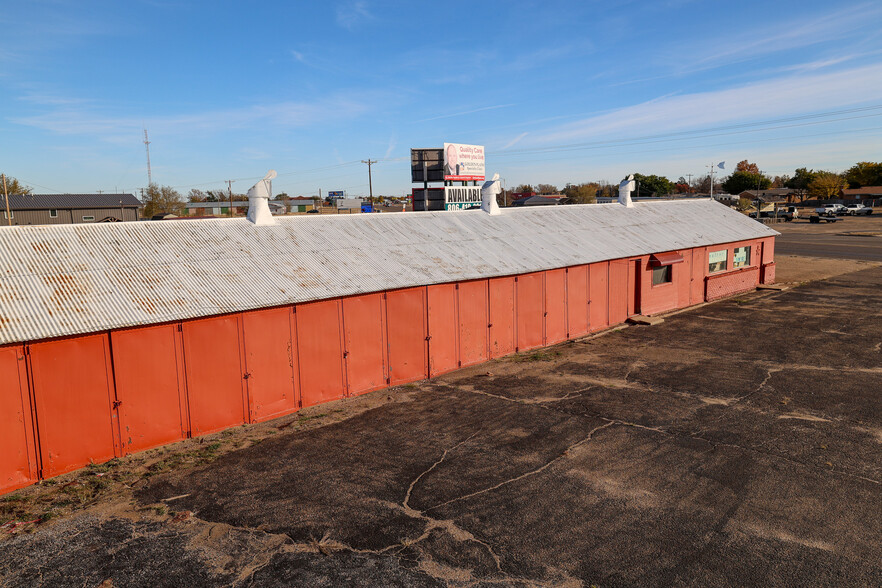 More Photos Of 205 E Broadway St, Fritch Hotel For Sale