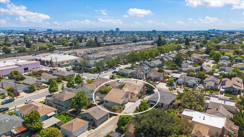 More Photos Of 1015 10th Ave, San Mateo Multifamily For Sale