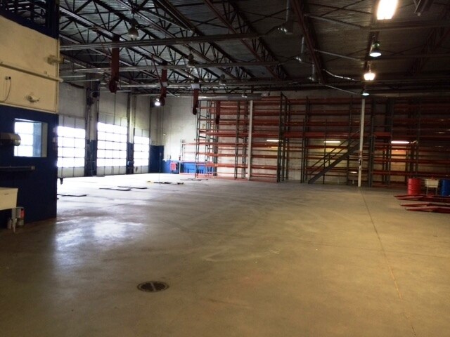 More Photos Of 16400 Brooks Loop, Eagle River Warehouse For Sale