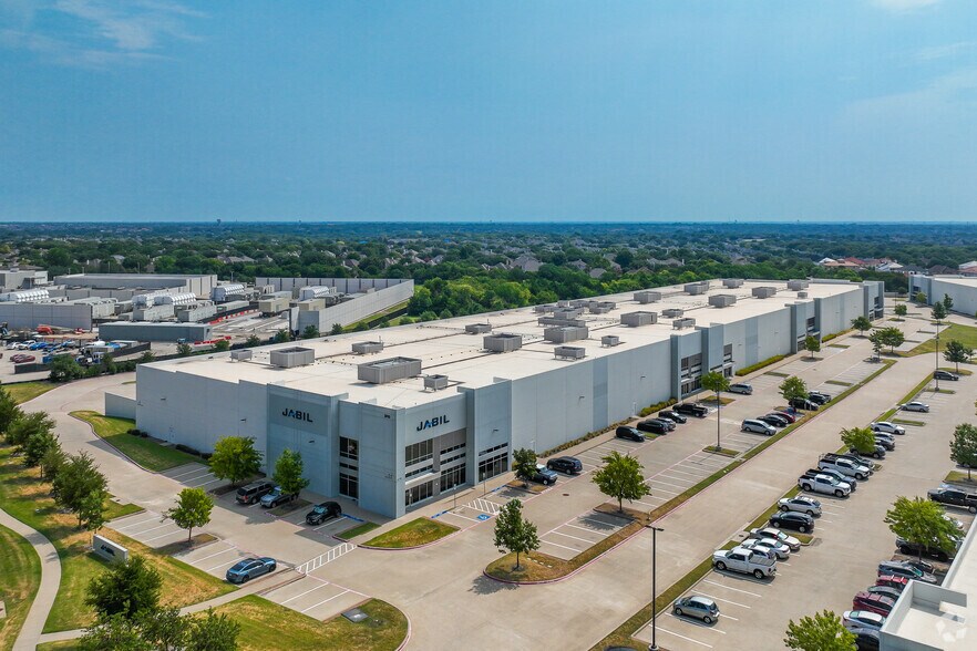 More Photos Of 2910 Telecom Pky, Richardson Manufacturing For Lease