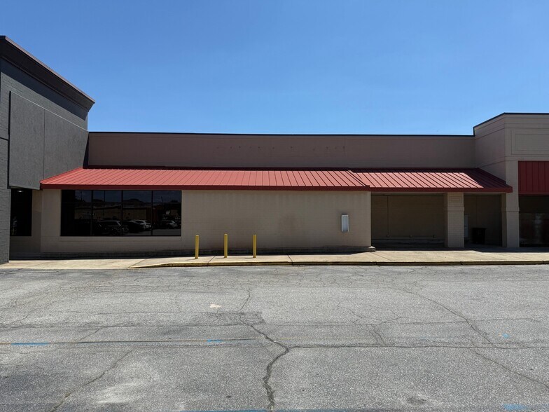 More Photos Of 201-273 W Butler Rd, Mauldin General Retail For Lease