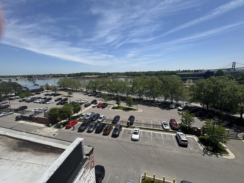 More Photos Of 100 N Summit St, Toledo Apartments For Lease