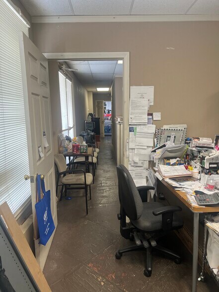 More Photos Of 17733 Chatsworth St, Granada Hills Auto Repair For Sale