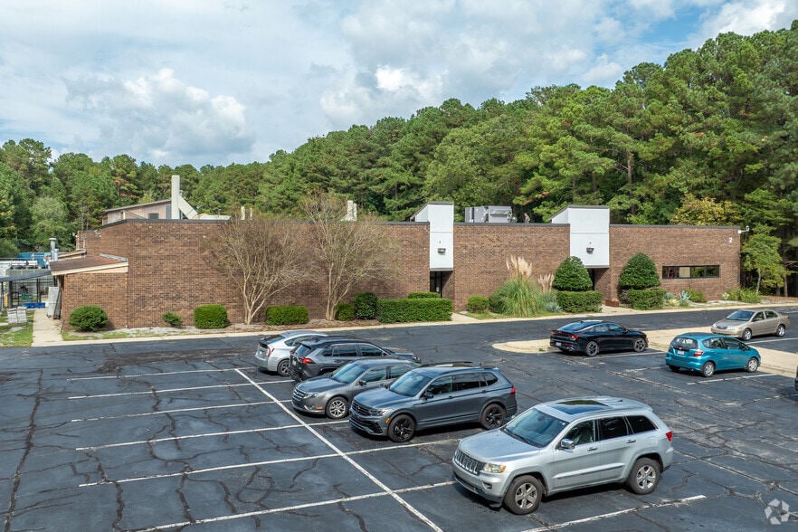 More Photos Of 2 Triangle Dr, Research Triangle Park Flex For Lease