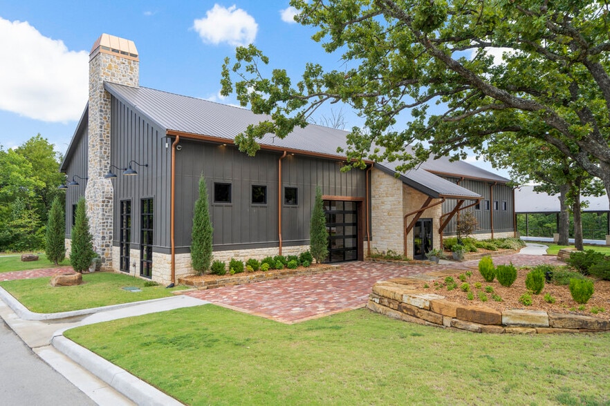 More Photos Of 19501 W 41st St, Sand Springs Specialty For Sale