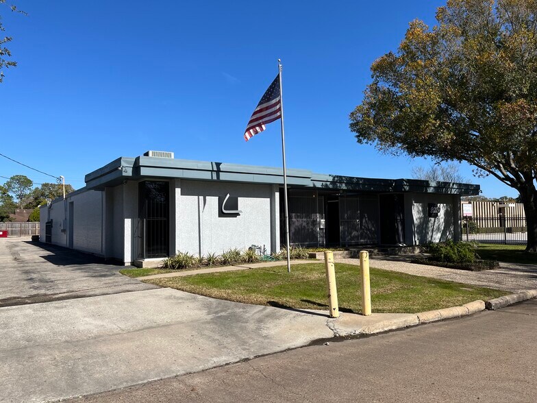 More Photos Of 8020 Westglen Dr, Houston Office For Lease