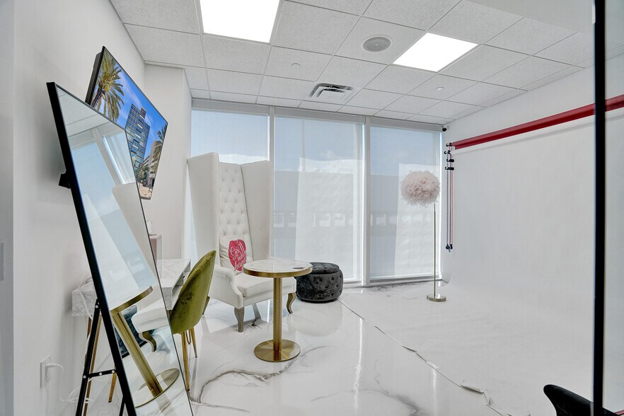 More Photos Of 18851 NE 29th Ave, Aventura Coworking Space