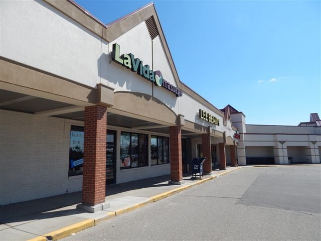 More Photos Of 25780 Middlebelt Rd, Farmington Hills Unknown For Lease