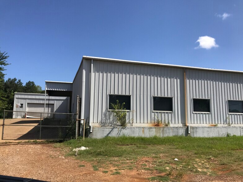 More Photos Of 440 Frankston St, Jacksonville Warehouse For Sale