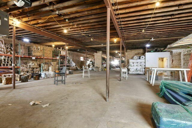 More Photos Of 4620-4622 W Fullerton Ave, Chicago Warehouse For Lease
