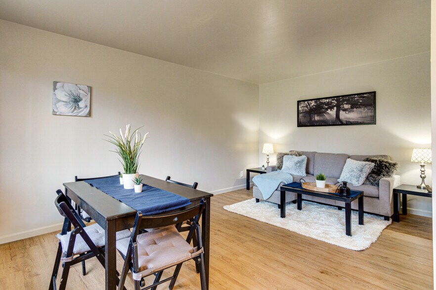 More Photos Of 112 N Hazelton St, Flushing Multifamily For Sale