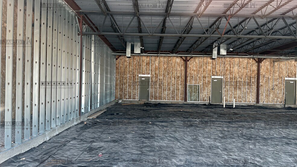 More Photos Of 3200 E US-412 Hwy, Siloam Springs Storefront Retail Office For Lease