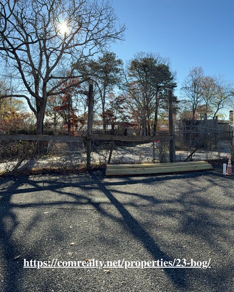 More Photos Of 23 Bog Rd, West Yarmouth Industrial For Lease