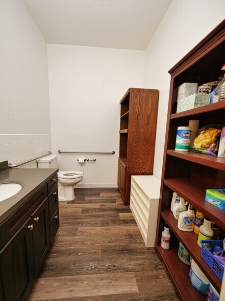 More Photos Of 1927-1929 Taraval St, San Francisco Apartments For Lease