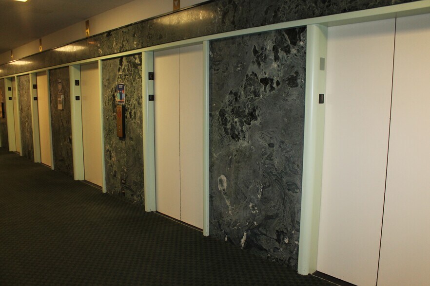 More Photos Of 50 E Washington St, Chicago Medical For Lease