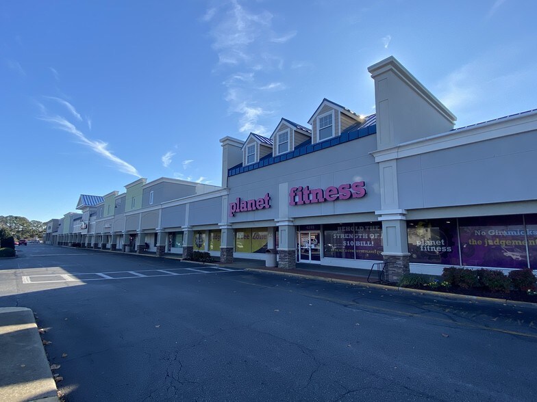 More Photos Of 3841-4261 E Little Creek Rd, Norfolk Unknown For Lease