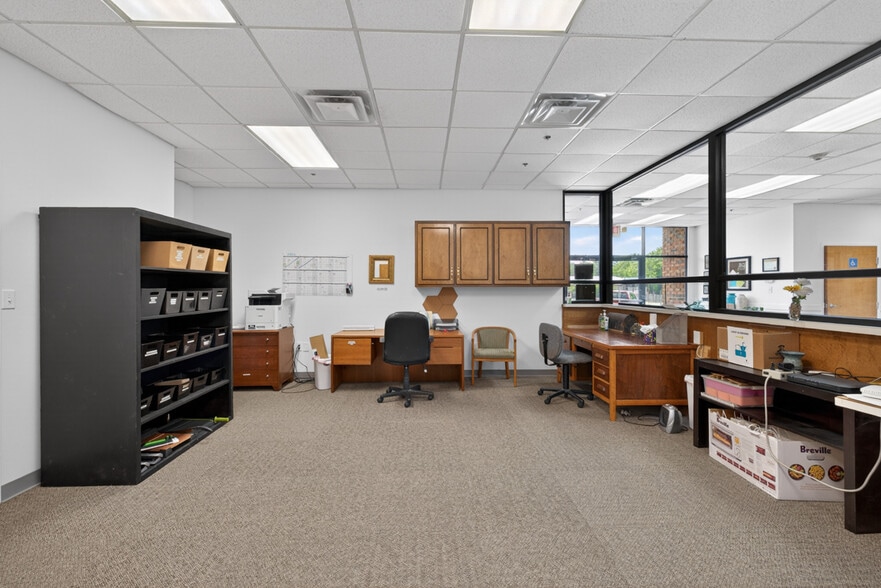 More Photos Of 3005 Lenora Church Rd, Snellville Office For Sale