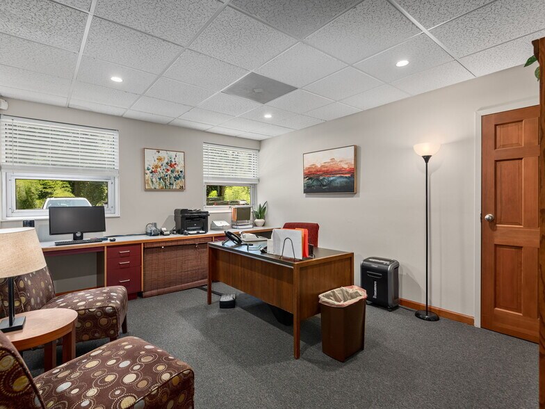 More Photos Of 50 Fisk Dr, Arden Office For Sale