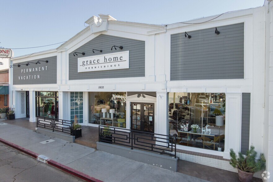 More Photos Of 11628-11632 Barrington Ct, Los Angeles Storefront Retail Office For Lease