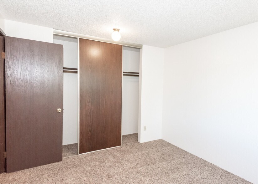 More Photos Of 9350 SW Hall Blvd, Tigard Apartments For Sale