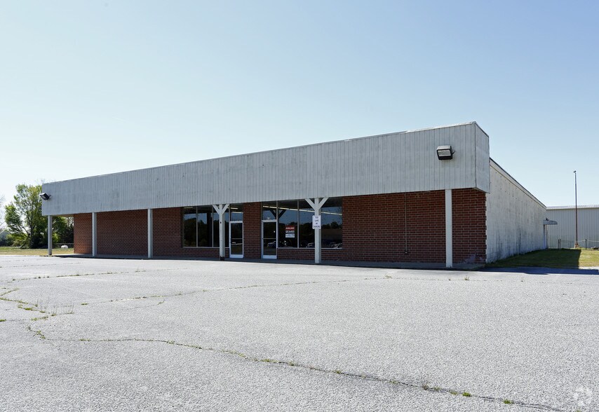 More Photos Of 620 Dr Donnie H Jones Jr Blvd, Princeton Freestanding For Lease
