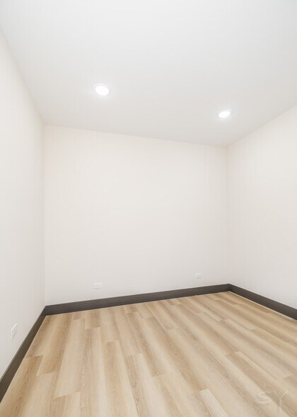 More Photos Of 5637 Prairie ave, Chicago Multifamily For Sale