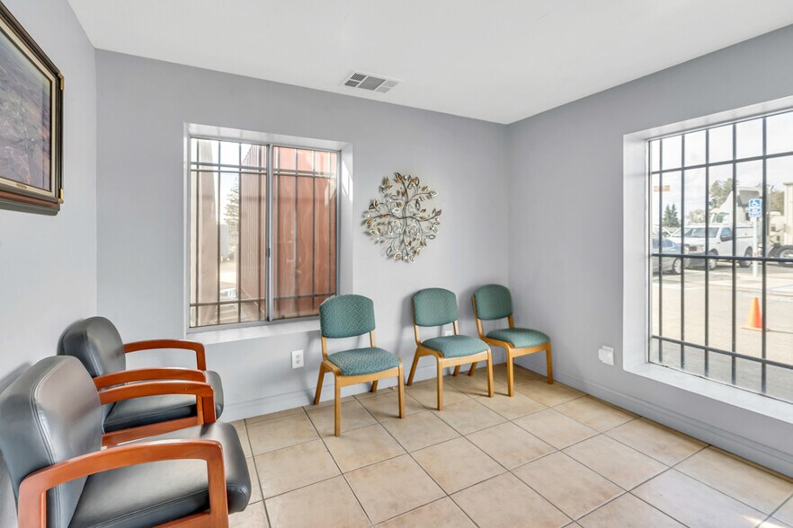 More Photos Of 25533 N Highway 99, Acampo Service For Sale