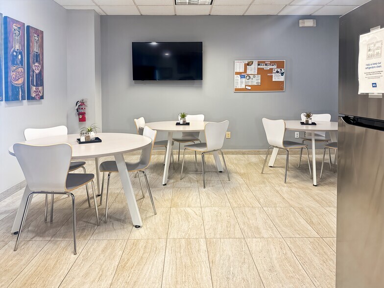 More Photos Of 1350 N Loop 1604 E, San Antonio Coworking Space