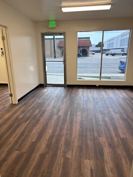 More Photos Of 8212 Sorensen Ave, Santa Fe Springs Warehouse For Lease