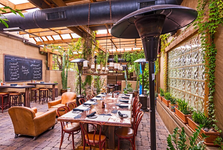 More Photos Of 6335 N 16th St, Phoenix Restaurant For Sale