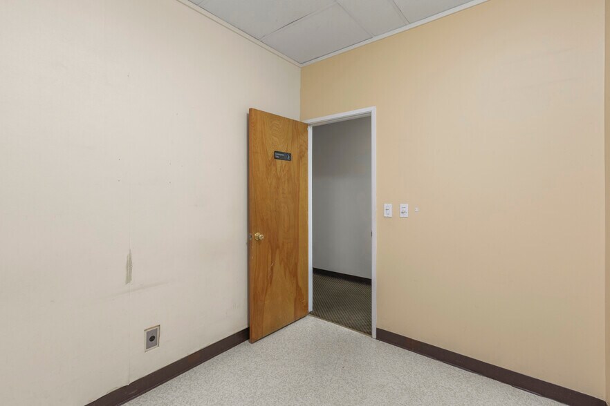 More Photos Of 450 Connecticut St, San Francisco Office For Lease