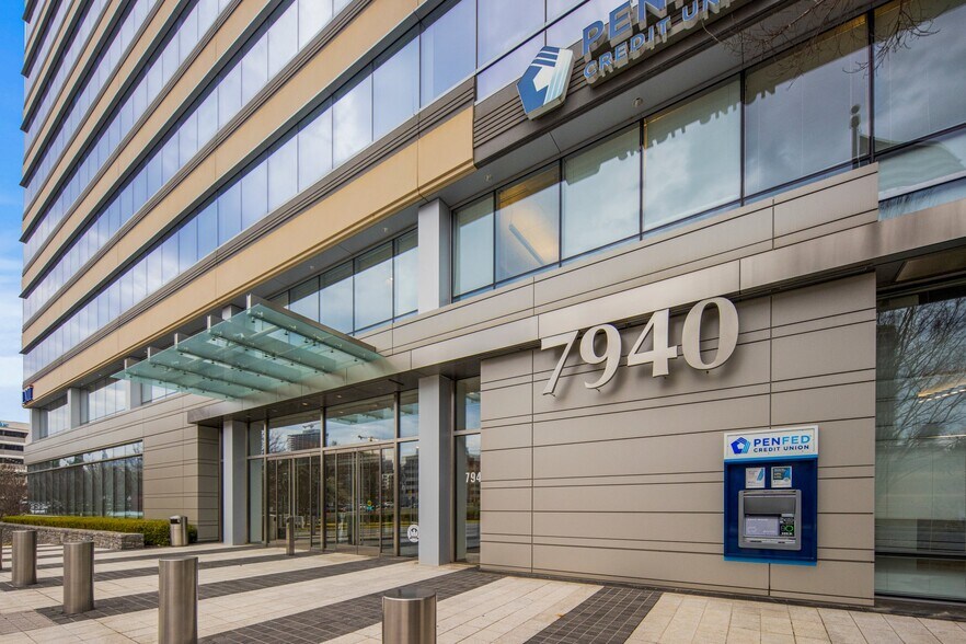 More Photos Of 7940 Jones Branch Dr, McLean Office For Lease