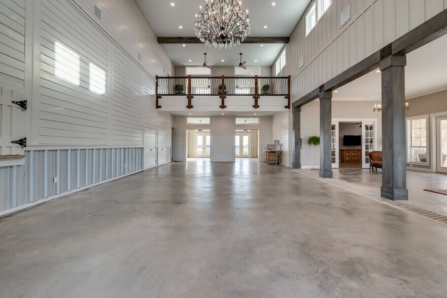 More Photos Of 955 Jack Eastham, Avalon Land For Sale