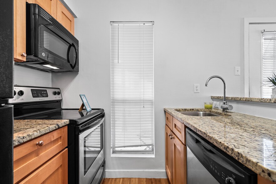 More Photos Of 2526 Durwood St, Austin Apartments For Sale