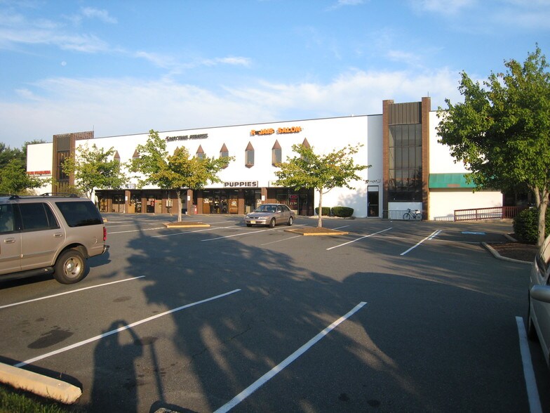 More Photos Of 2 John F Kennedy Blvd, Somerset Storefront Retail Office For Lease