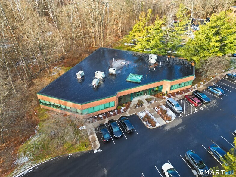 More Photos Of 3 Northwestern Dr, Bloomfield Medical For Lease