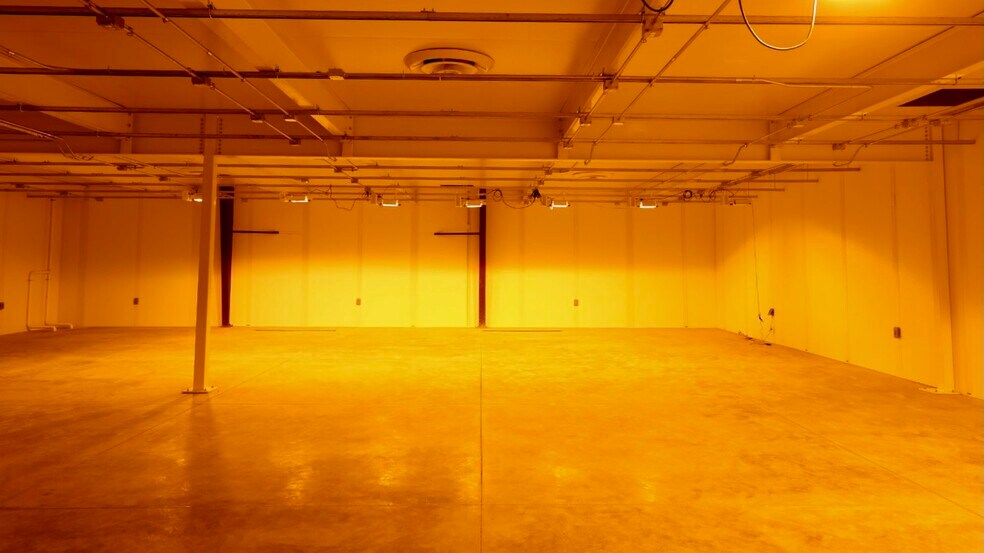 More Photos Of 82 2nd St, Manhattan Warehouse For Sale