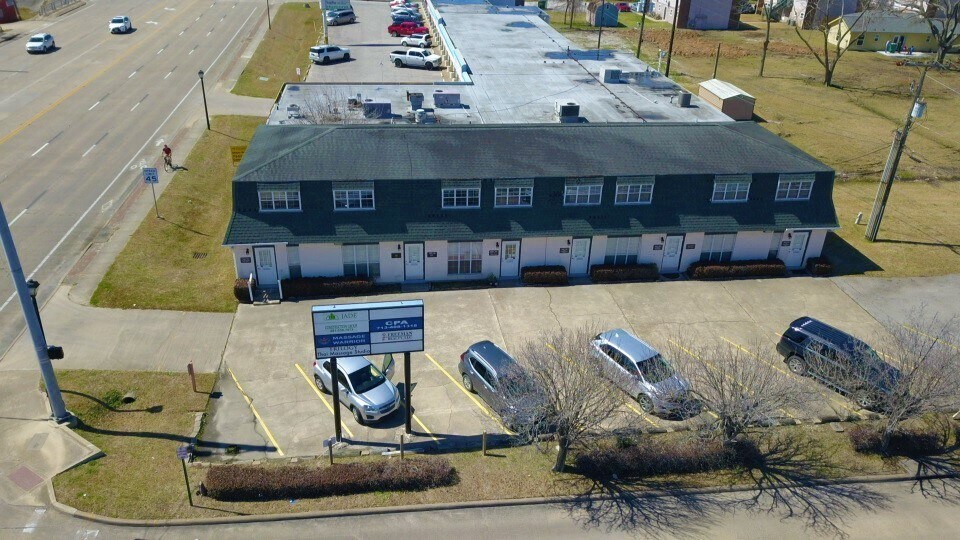 More Photos Of 2600 NASA Rd 1, Seabrook Loft Creative Space For Sale