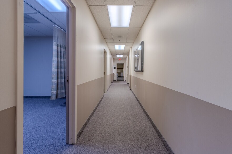 More Photos Of 320 Dayton st, Kennewick Medical For Sale