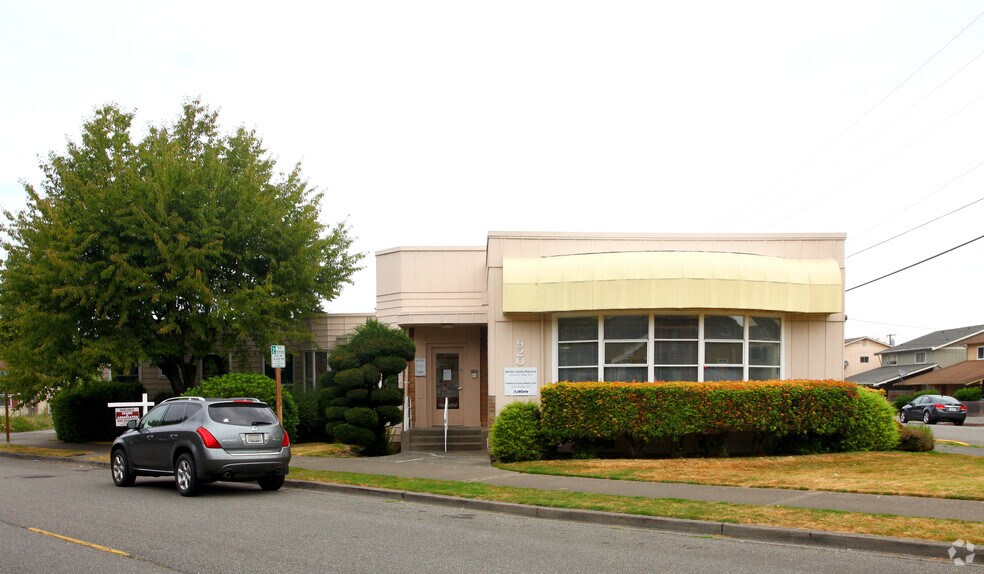 Primary Photo Of 920 N 1st St, Renton Medical For Sale