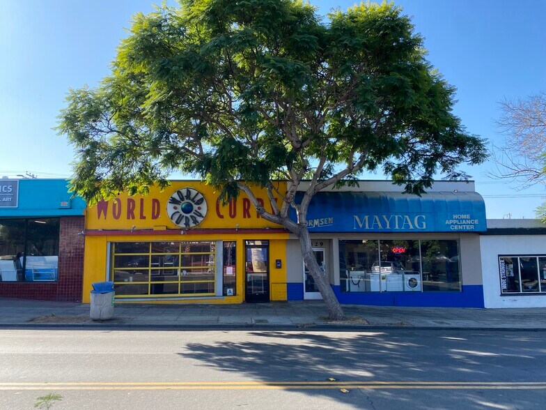 More Photos Of 1429-1433 Garnet Ave, San Diego Storefront For Lease