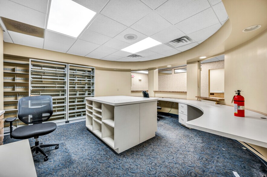 More Photos Of 351 Merline Rd, Vernon Medical For Lease